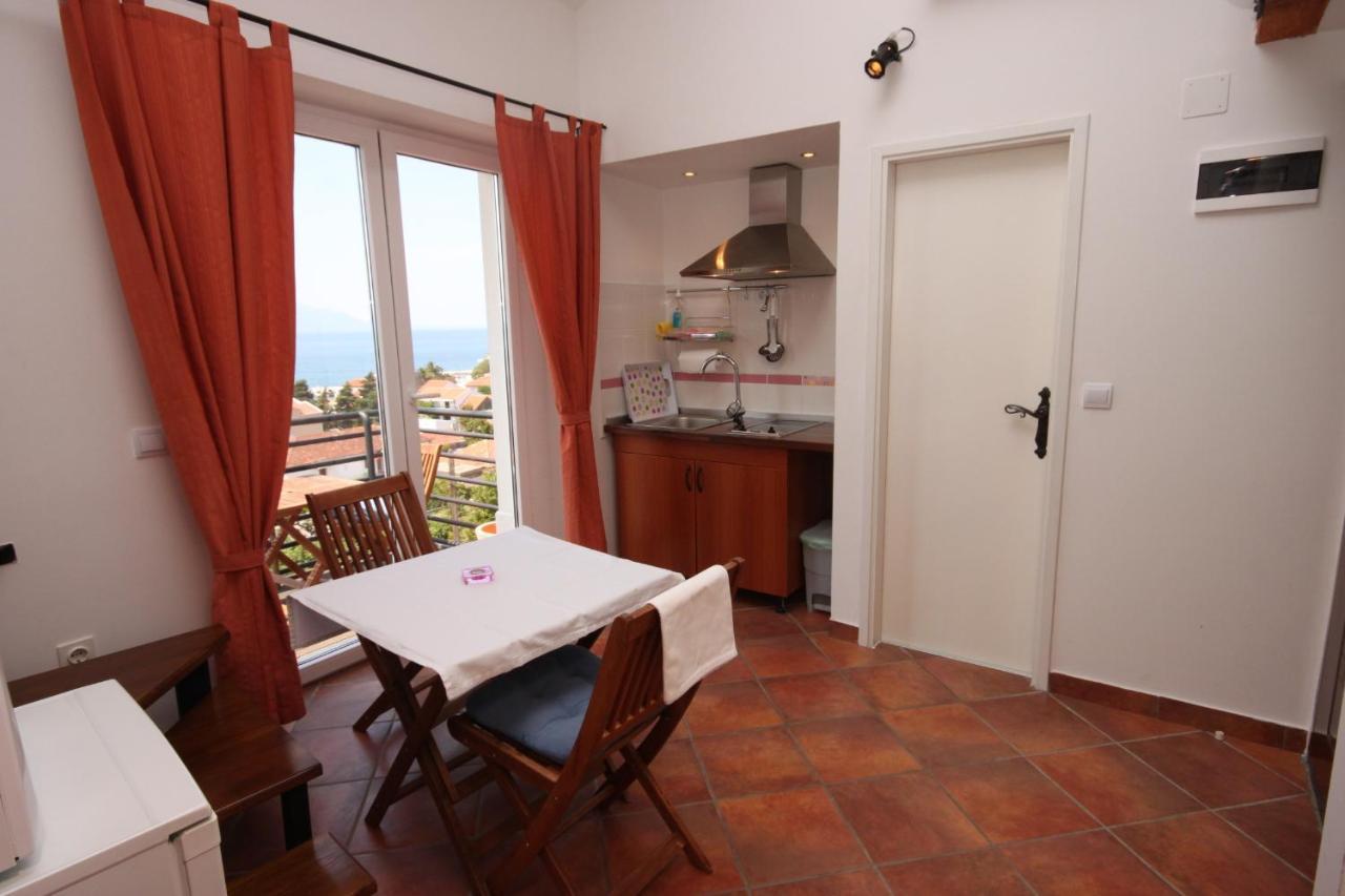 Apartments By The Sea Gradac, Makarska - 6661 Gradac  Exteriér fotografie